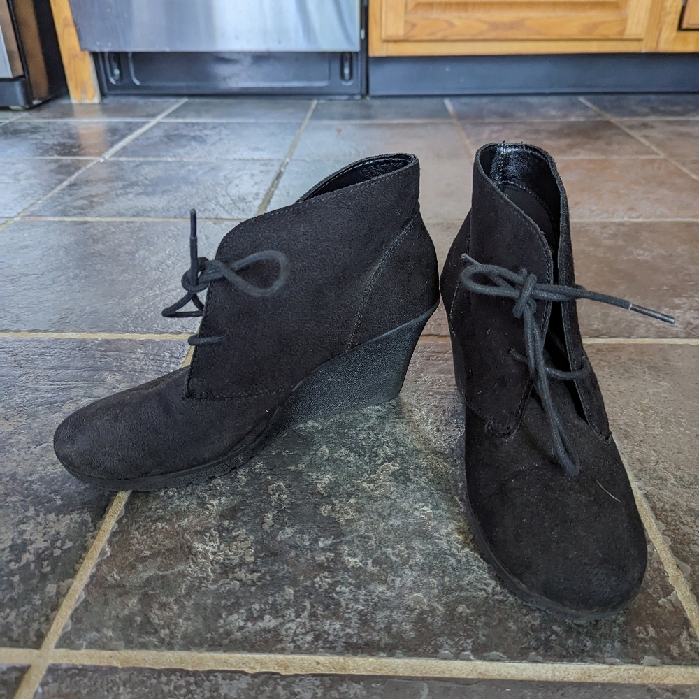 Booties - Picture 4 of 4